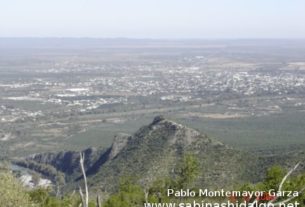 Sabinas visto desde Los Tres Picos