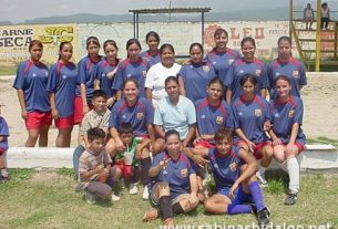 Selección de futbol soccer femenil en el Regional de los Juegos Rurales