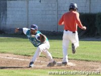 Tiburones y Cerveceros ganan y mantienen posiciones