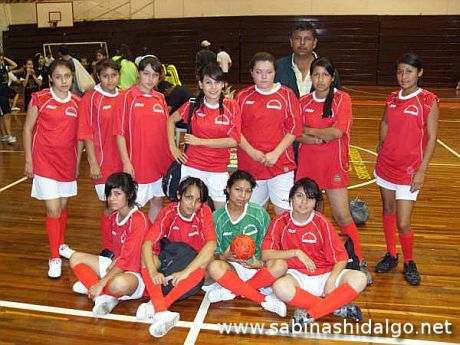 Alcanzan a figurar en Estatal de Handball