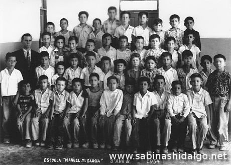 Grupo de tercero B en 1954