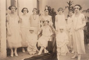 Reina Olivia de Sabinas Hidalgo y su Corte de Honor en 1925