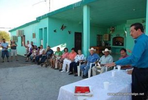 Se compromete alcalde a apoyar a vecinos con regularización de terrenos