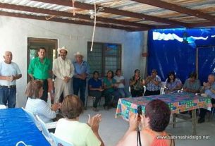 Visita del alcalde a la comunidad de La Piedra