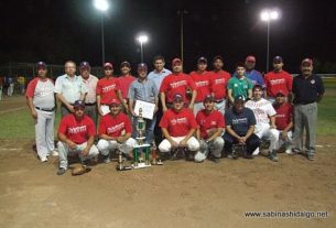 Equipo Tekateros del torneo noctuno de softbol