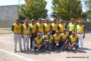 Equipo Insulinos del torneo de softbol de veteranos