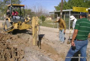 Obra de drenaje en calle Cuauhtémoc de Sabinas Hidalgo