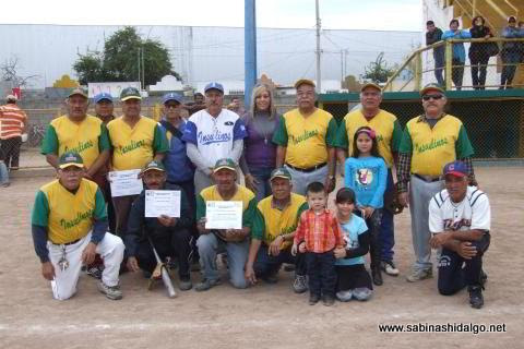 Equipo Insulinos del torneo de softbol de veteranos