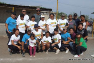 Equipo Cazadoras de Villaldama en el torneo de softbol femenil del Club Sertoma