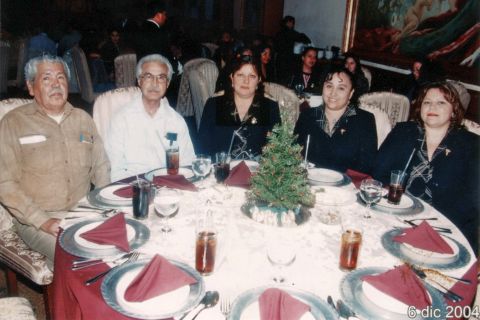 Personal de la delegación Sabinas Hidalgo de la Tesorería del Estado en 2004