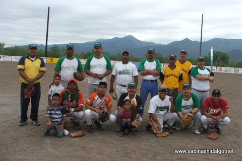 Equipo Perrones del softbol del Club Sertoma