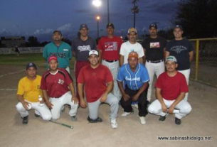 Equipo Cerveceros del torneo nocturno de softbol