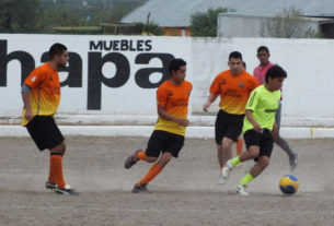 Perla Negra contra Pandilla en el torneo de primera fuerza de la Liga Municipal de Futbol Soccer