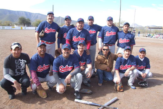 Equipo SUTERM del torneo de softbol del Club Sertoma