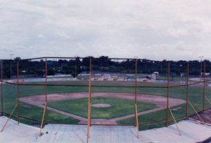 Vista del parque de beisbol Gilberto Garza desde atrás y arriba de home