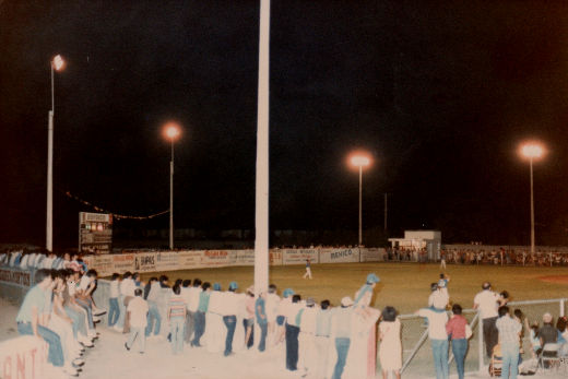 Asistencia al campeonato nacional de ligas pequeñas división menor de 1986