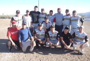 Equipo Ponchados en el softbol del Club Sertoma
