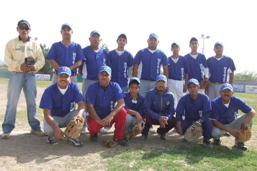 Equipo Novatos en el softbol de Bellavista
