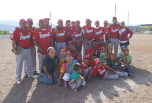 Diamantes de Vallecillo en el softbol del Club Sertoma