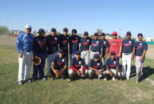 Equipo Prospectos en el softbol sabatino
